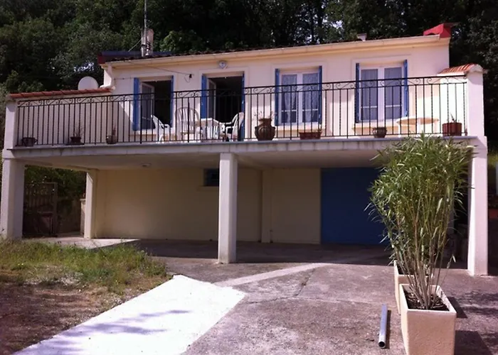 Dom wakacyjny Lumineuse Pour 5 Personnes Avec Terrasse Et Jardin Privatif Au Racou - Fr-1-837-84