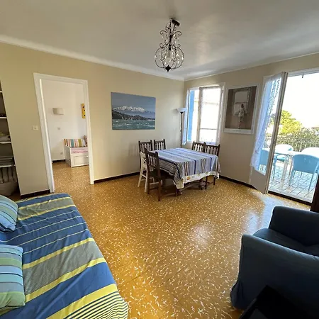 Lumineuse Pour 5 Personnes Avec Terrasse Et Jardin Privatif Au Racou - Fr-1-837-84